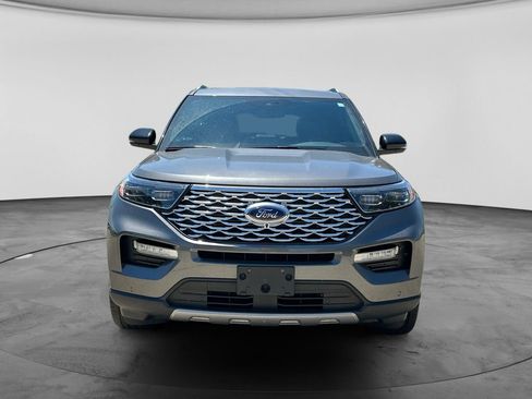 Used 2023 Ford Explorer Platinum w/ Technology Package AWD/4WD image 2