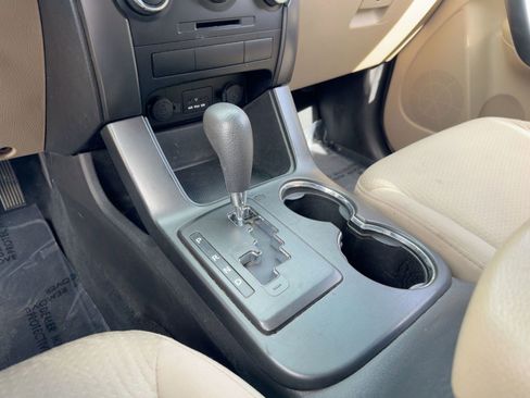 Used 2012 Kia Sorento LX image 16