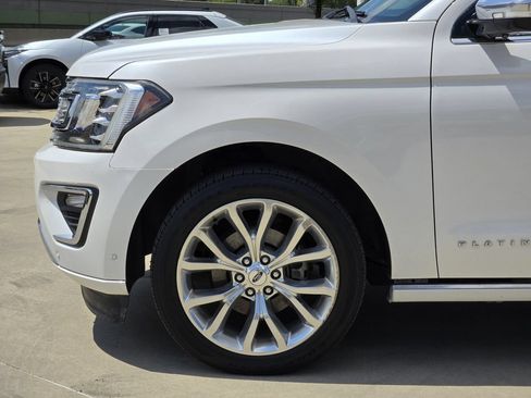 Used 2019 Ford Expedition Platinum RWD image 7
