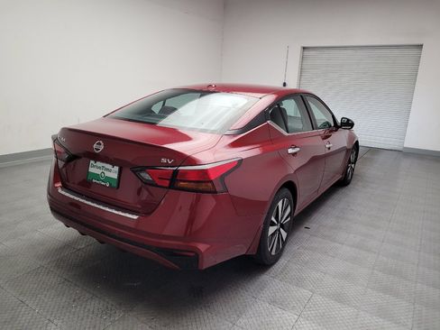 Used 2022 Nissan Altima 2.5 SV FWD image 9