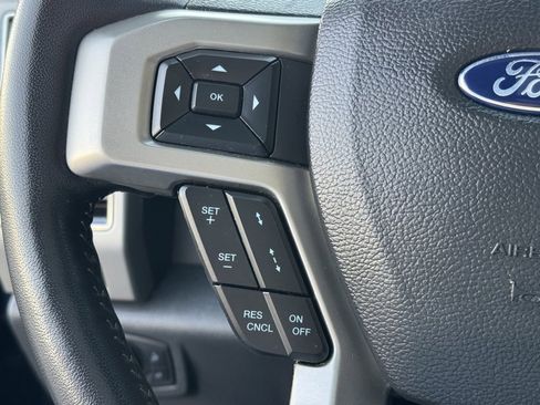 Used 2022 Ford F350 Lariat w/ Black Appearance Package image 35