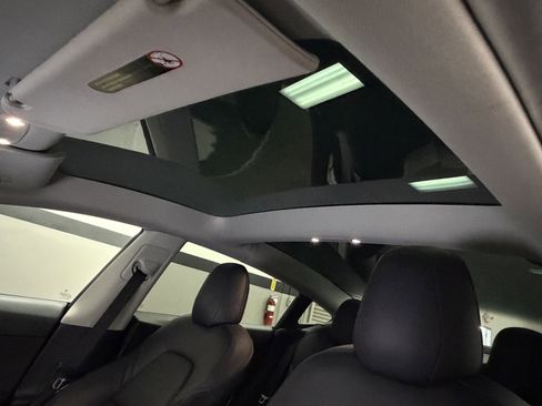 Used 2022 Tesla Model 3 Long Range image 24