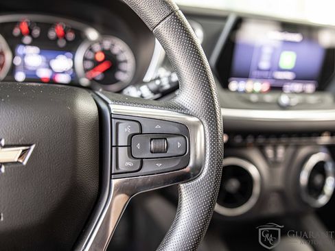 Used 2022 Chevrolet Blazer LT FWD image 25