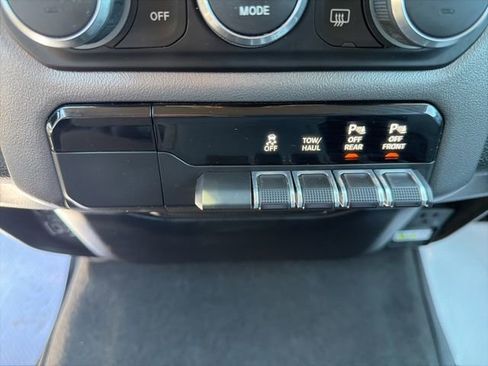 Used 2020 RAM 1500 Big Horn AWD/4WD image 28