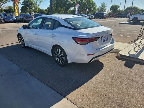 Used 2023 Nissan Sentra SV w/ SV Premium Package FWD image 5
