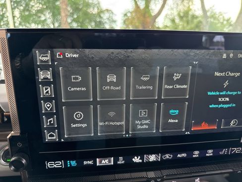 Used 2025 GMC Hummer EV 3X AWD/4WD image 44