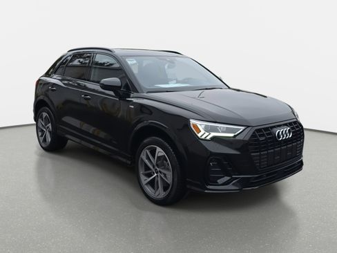 New 2025 Audi Q3 2.0T Premium image 3