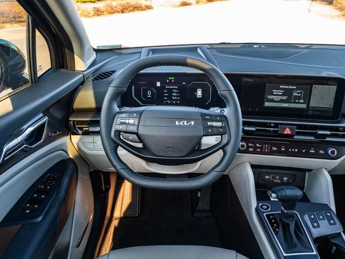 New 2026 Kia Sportage SX FWD image 20