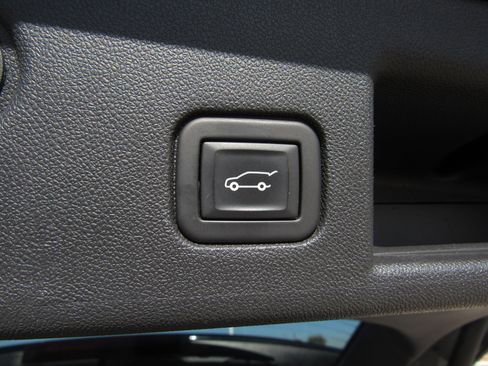 Used 2020 Chevrolet Equinox Premier image 13