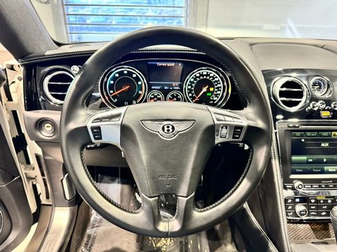 Used 2018 Bentley Flying Spur V8 AWD/4WD image 25