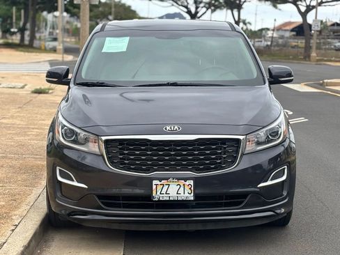 Used 2020 Kia Sedona LX image 7