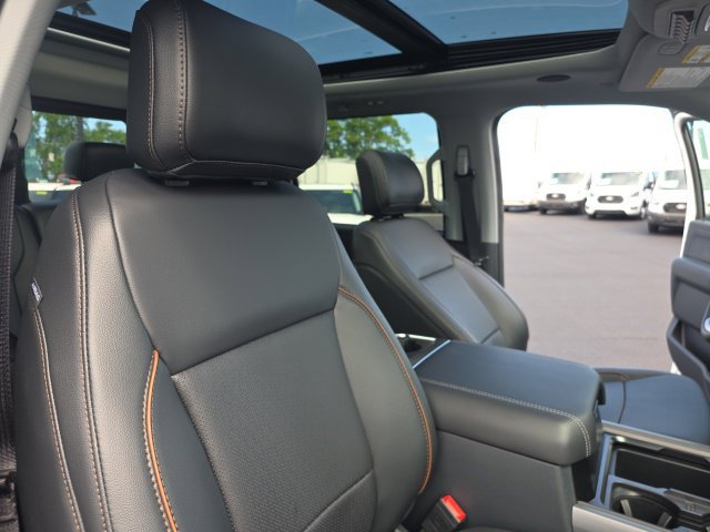 New 2026 Ford F350 Lariat w/ Lariat Ultimate Package AWD/4WD image 32