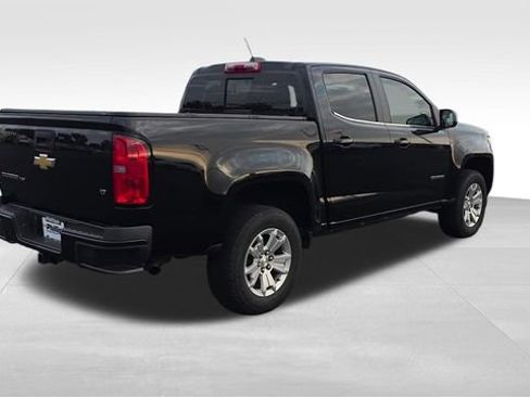 Used 2019 Chevrolet Colorado LT w/ LT Convenience Package RWD image 5
