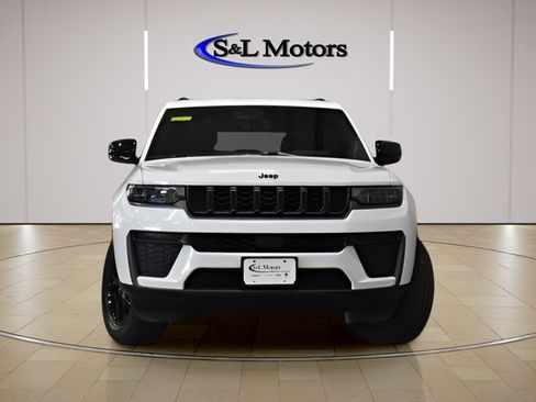 New 2026 Jeep Grand Cherokee Altitude AWD/4WD image 6