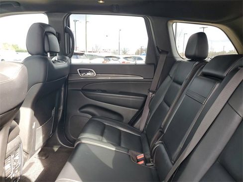 Used 2022 Jeep Grand Cherokee Limited image 34
