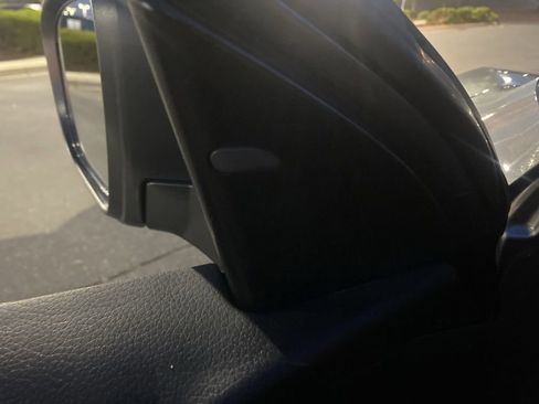 Used 2021 Nissan Rogue Sport S image 12