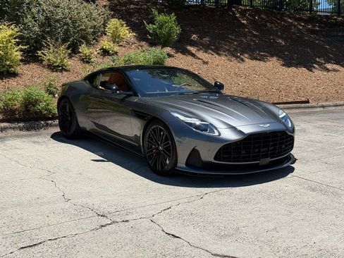 Used 2024 Aston Martin DB12 Coupe RWD image 14
