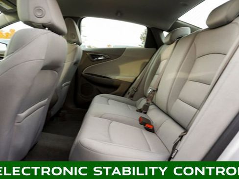 Used 2020 Chevrolet Malibu LS image 7