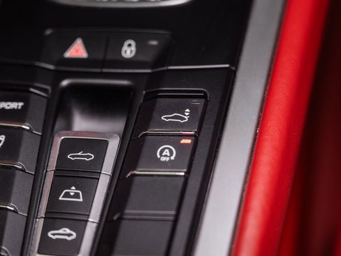 Used 2016 Porsche 911 Carrera S image 41