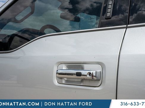 Used 2018 Ford F150 Platinum w/ Equipment Group 701A Luxury AWD/4WD image 32