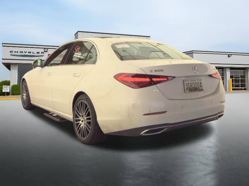 Used 2025 Mercedes-Benz C 300 4MATIC Sedan image 5