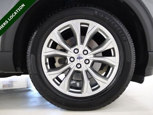 Used 2021 Ford Explorer Limited w/ Equipment Group 301A AWD/4WD image 78