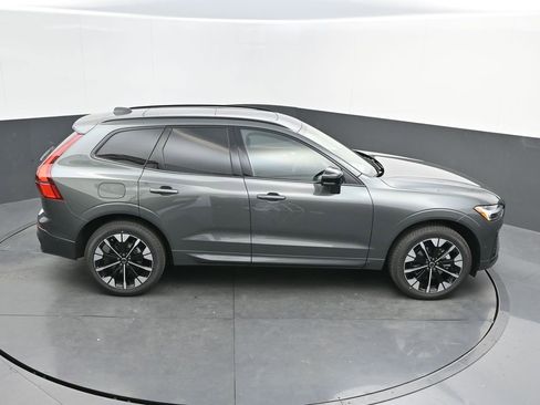 New 2026 Volvo XC60 B5 Plus w/ Climate Package AWD/4WD image 28