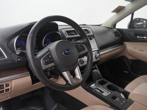 Used 2017 Subaru Outback 2.5i Limited image 25