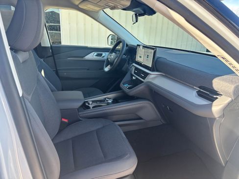 New 2026 Ford Explorer Active image 14