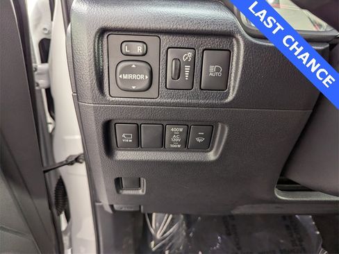 Used 2024 Toyota 4Runner Limited image 29