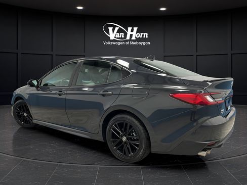 Used 2025 Toyota Camry SE w/ Convenience Package AWD/4WD image 5