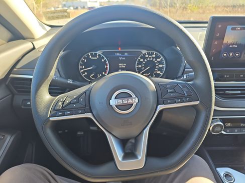 New 2025 Nissan Altima 2.5 SV w/ SV Special Edition Package image 20