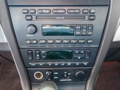 Used 2002 Ford Thunderbird image 4