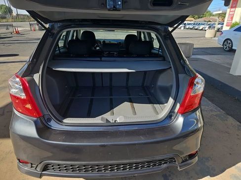 Used 2011 Toyota Matrix image 16