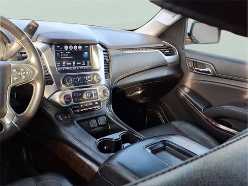 Used 2018 Chevrolet Tahoe LT image 4