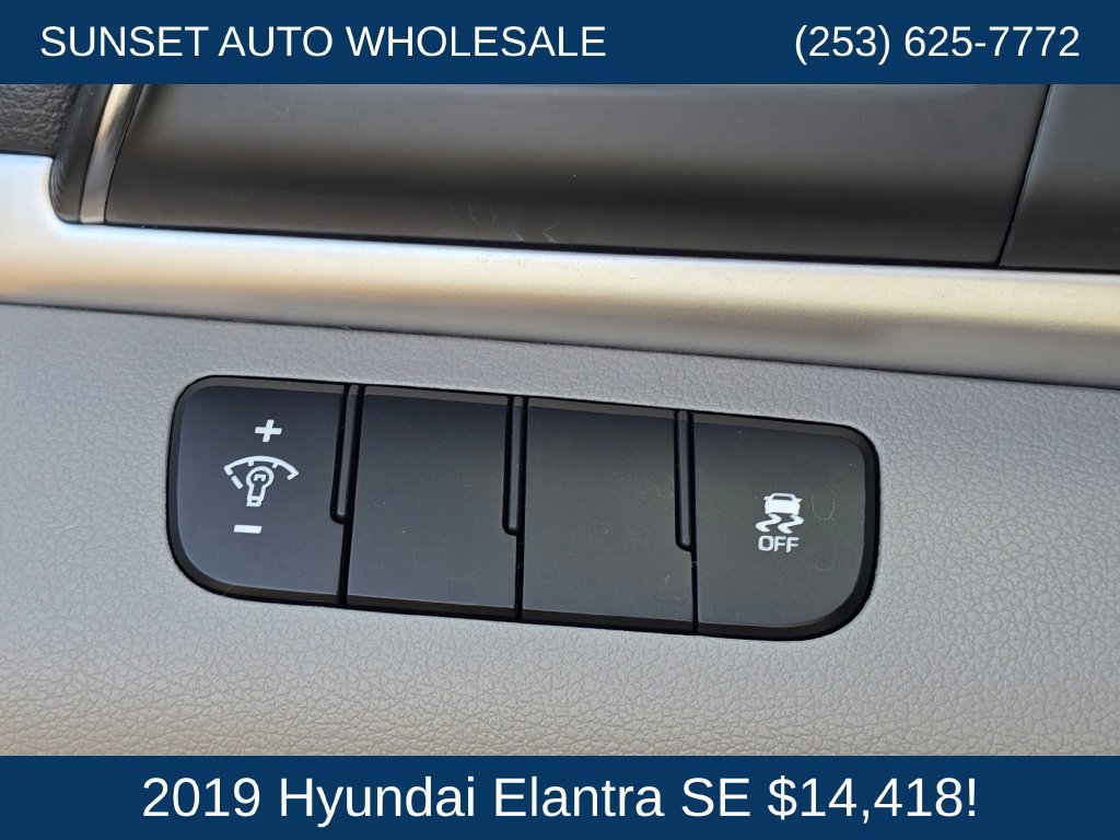 Used 2019 Hyundai Elantra SE FWD image 23