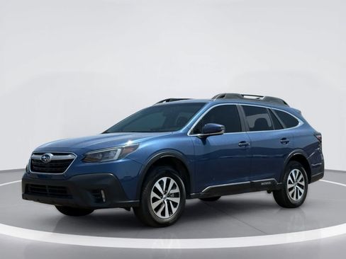 Used 2022 Subaru Outback Premium AWD/4WD image 2