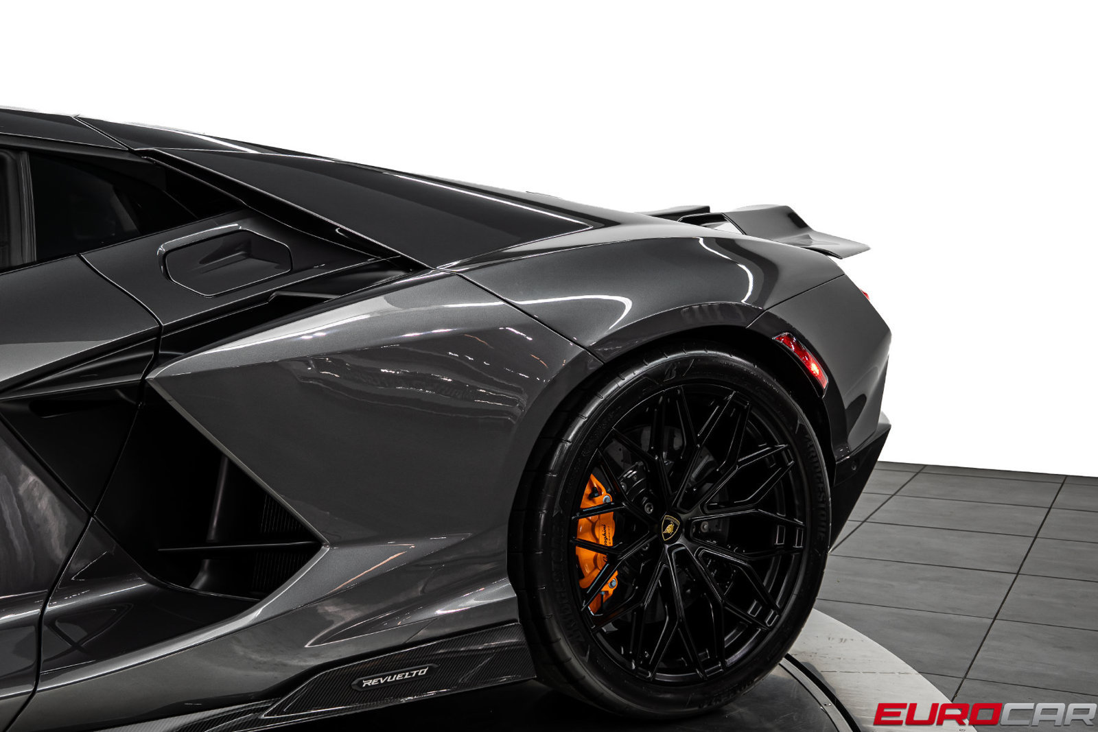 Used 2025 Lamborghini Revuelto AWD/4WD image 20