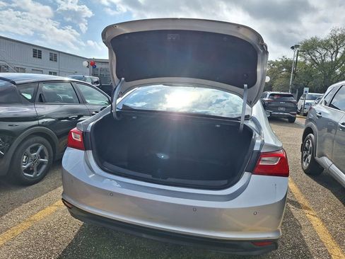 Used 2018 Chevrolet Malibu LT w/ Driver Confidence Package image 25