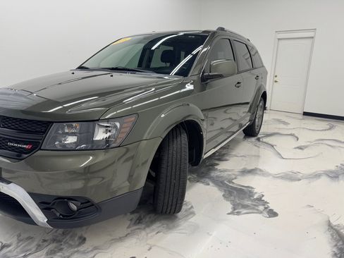 Used 2016 Dodge Journey Crossroad FWD image 4
