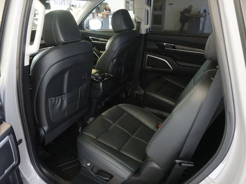 Used 2021 Kia Telluride EX w/ EX Premium Package AWD/4WD image 24