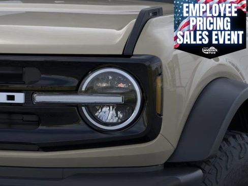 New 2025 Ford Bronco Outer Banks w/ Sasquatch Package AWD/4WD image 21