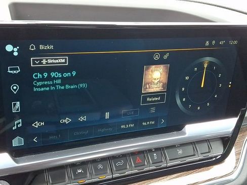 Used 2023 Chevrolet Silverado 1500 LT image 17