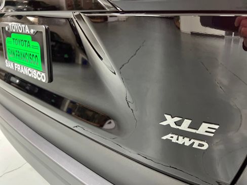 New 2025 Toyota RAV4 XLE image 7