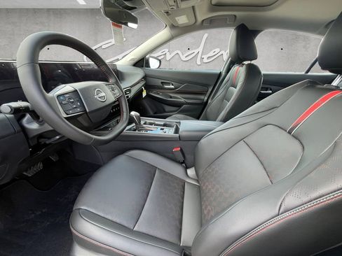 New 2026 Nissan Sentra SR FWD image 19
