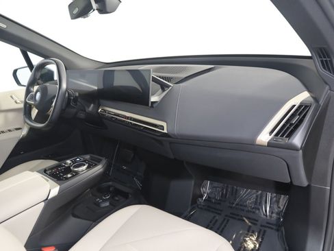 Used 2024 BMW iX xDrive50 w/ Sport Package AWD/4WD image 47