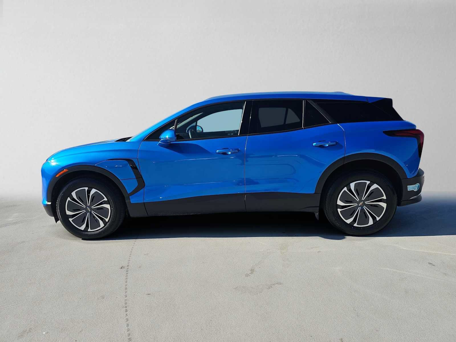 Used 2024 Chevrolet Blazer EV LT AWD/4WD image 6