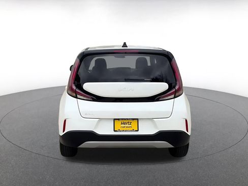 Used 2025 Kia Soul LX w/ LX Technology Package image 12