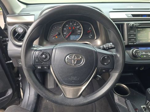 Used 2015 Toyota RAV4 XLE image 8