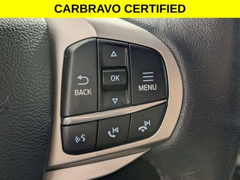 Used 2023 Ford Explorer XLT AWD/4WD image 16
